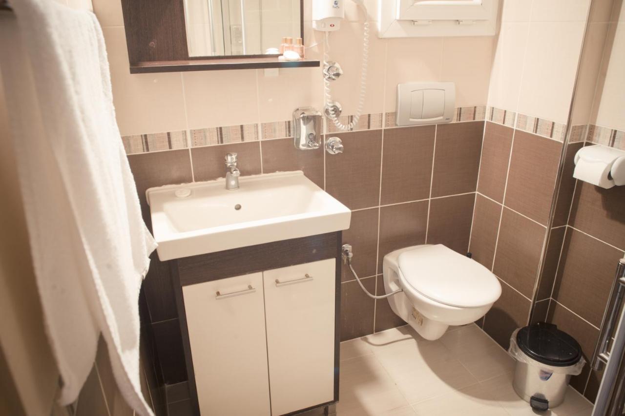 Yayla Hotel Измир Номер фото